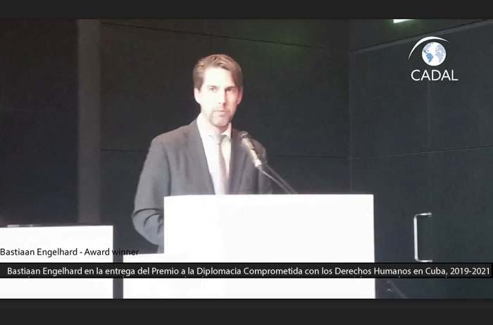 Bastiaan Engelhard at the delivery of the Award for Diplomacy Committed to Human Rights in Cuba, 2019-2021